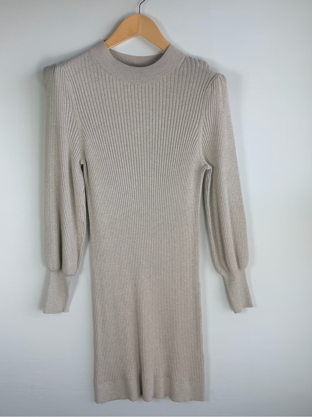 Banana Republic Beige Ribbed Knit Puff Sleeve Sweater Dress Size Small